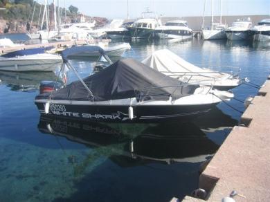 White Shark 175 + place au port PACA