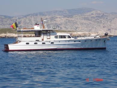 TRAWLER 65ft de 1937 A VENDRE / AMARRE POSSIBLE